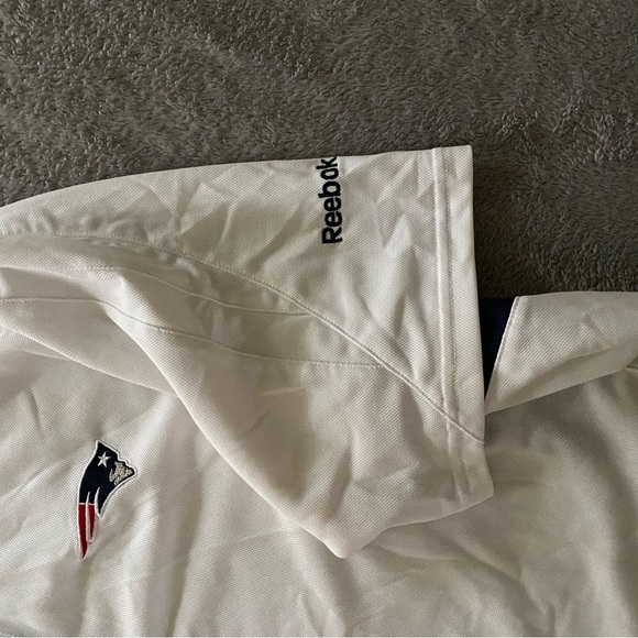 Reebok’s New England Patriots polo shirt - Picture 7 of 9